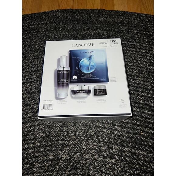 Lancome 4-Pc. Advanced Genifique Anti-Ageing Skin Care Gift‎ Set - Picture 2 of 2